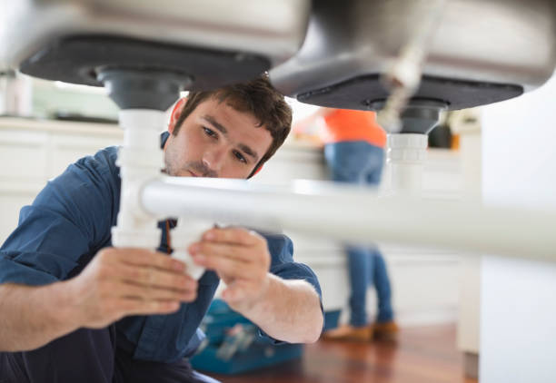 Best Emergency Plumber  in Gladstone, MI